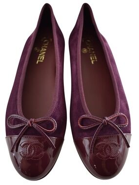 Chanel 26A Burgundy Red Purple Suede Patent CC Logo Ballet Ballerina Flat 41